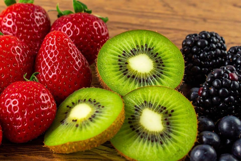 kiwi-berry popsicles